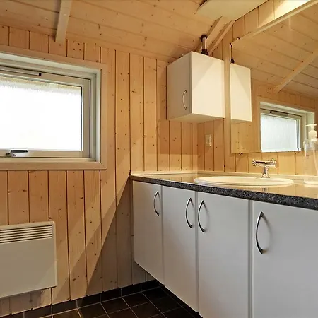 Hébergement de vacances Three-bedroom Holiday In *