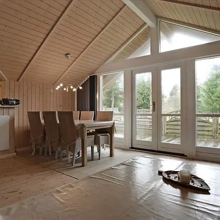 Three-bedroom Holiday In * Hals